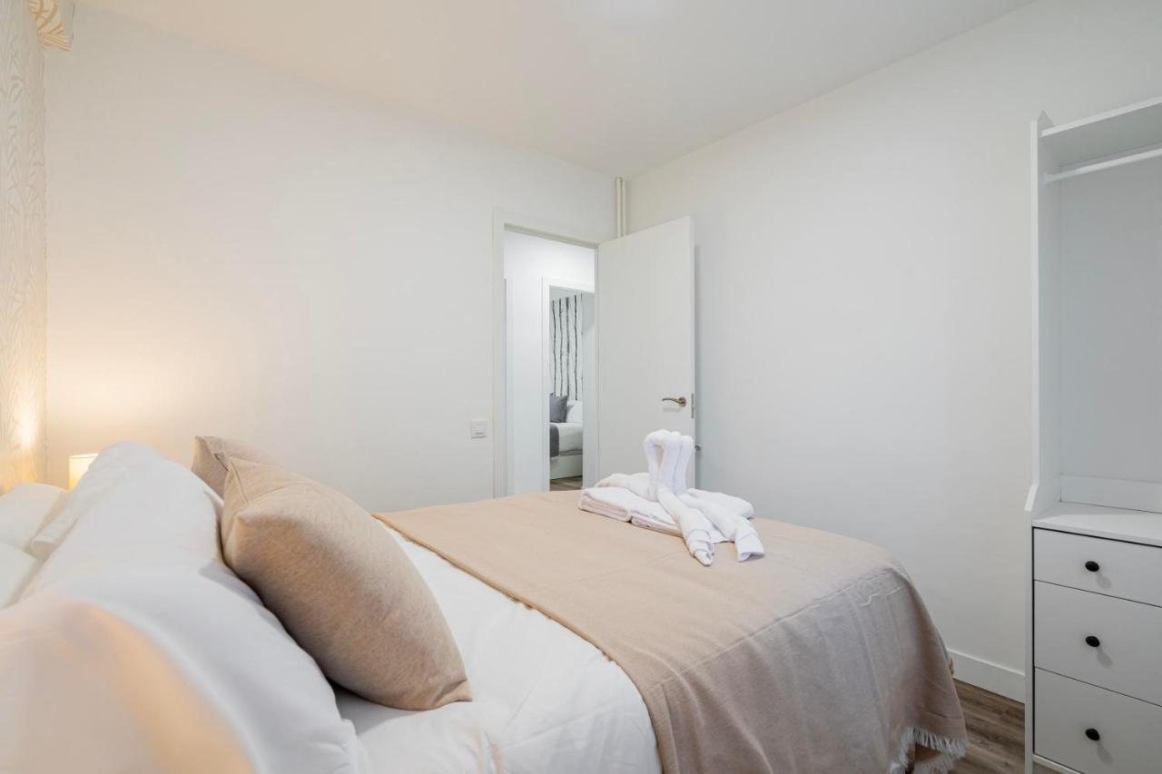 For You Rentals Moderno Apartamento Temporal Cerca Zoo Y Del Parque De Atracciones Ceb76 Madrid Buitenkant foto