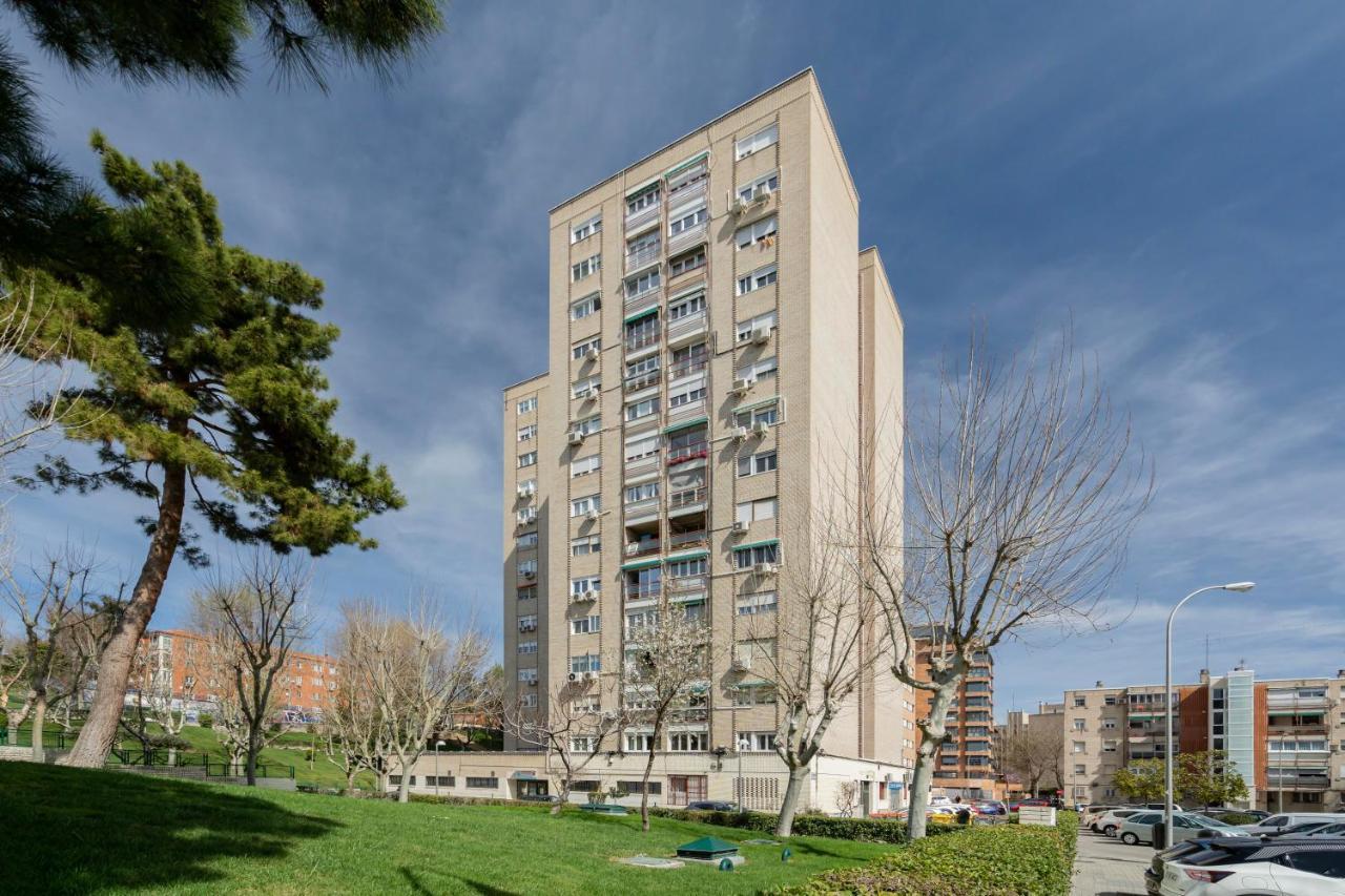 For You Rentals Moderno Apartamento Temporal Cerca Zoo Y Del Parque De Atracciones Ceb76 Madrid Buitenkant foto