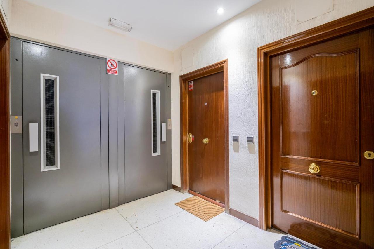 For You Rentals Moderno Apartamento Temporal Cerca Zoo Y Del Parque De Atracciones Ceb76 Madrid Buitenkant foto